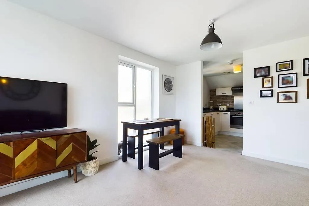 Chic City Centre Apartment With Allocated Parking Swansea United Kingdom