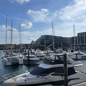 Ocean Village Marina 2 Bedroom With Balcony! Apartment Southampton